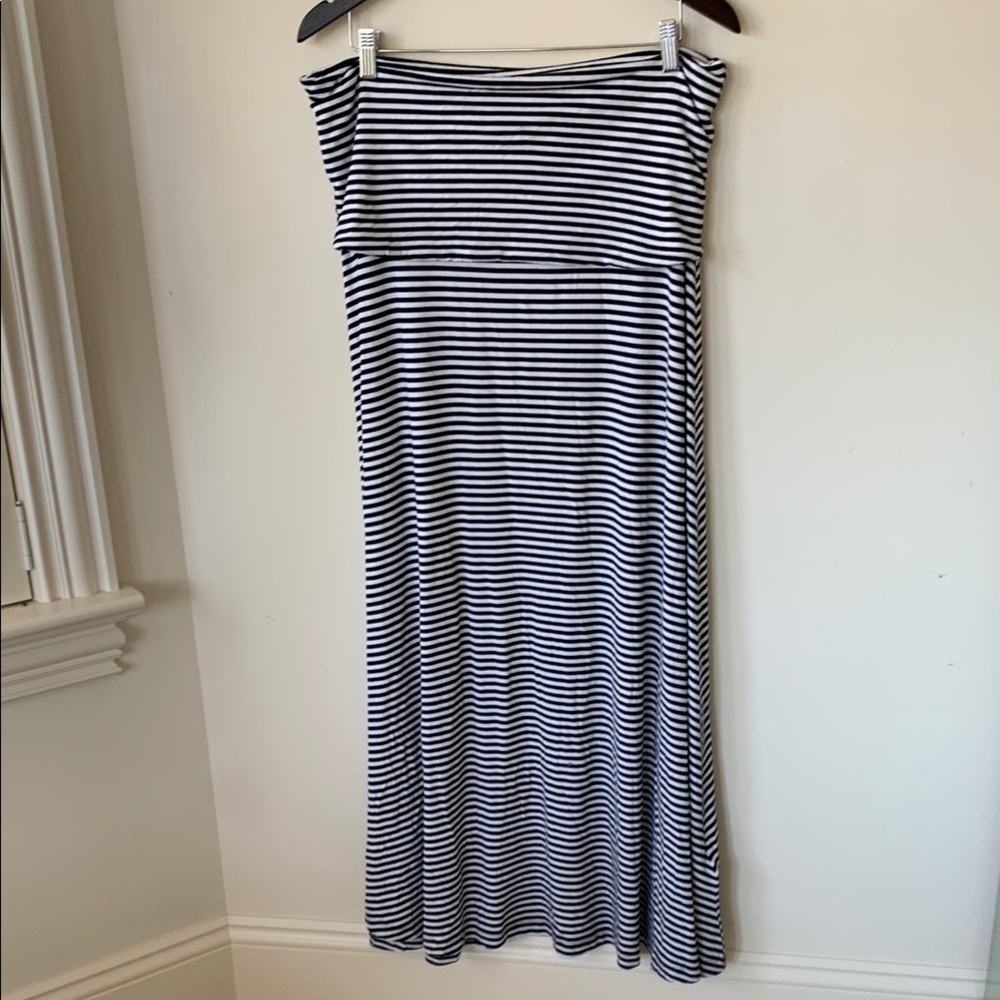 EUC GAP Black and White Striped Maxi Skirt Sz XL